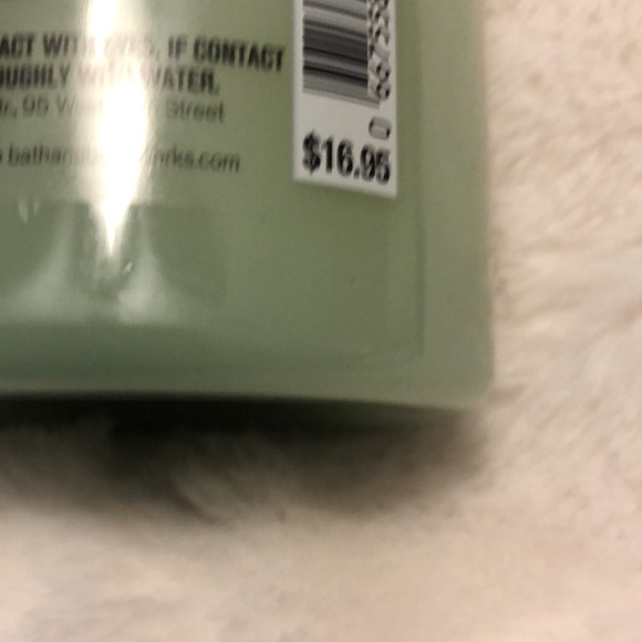 NWT Bath & Body Works  At The Beach Shampoo 16 oz. Sealed - Picture 3 of 3